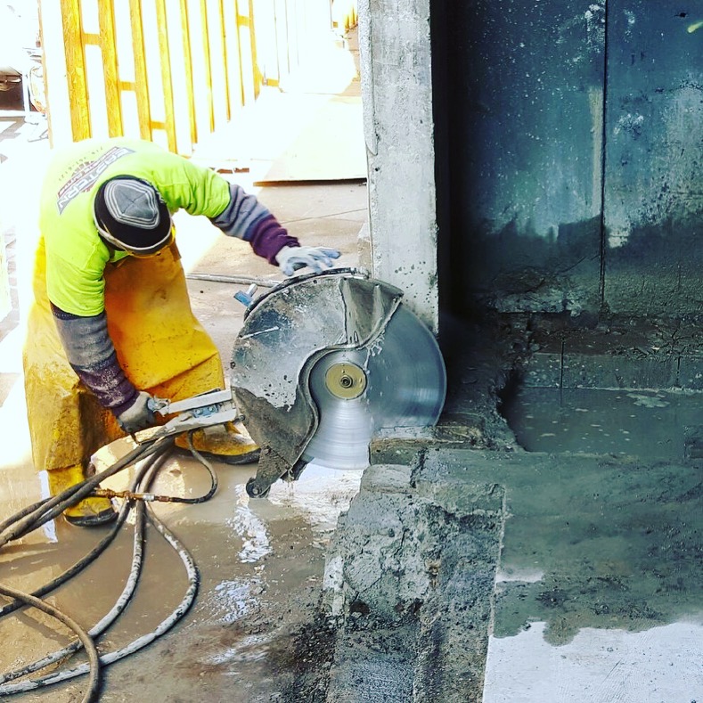 Hand Sawing Services | Concrete Cutting & Breaking | Concrete Construction